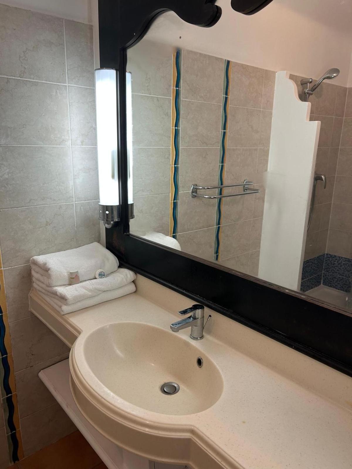 Grand Studio Vue Mer Exceptionnelle, Piscines, Plages. Sainte-Anne  Luaran gambar