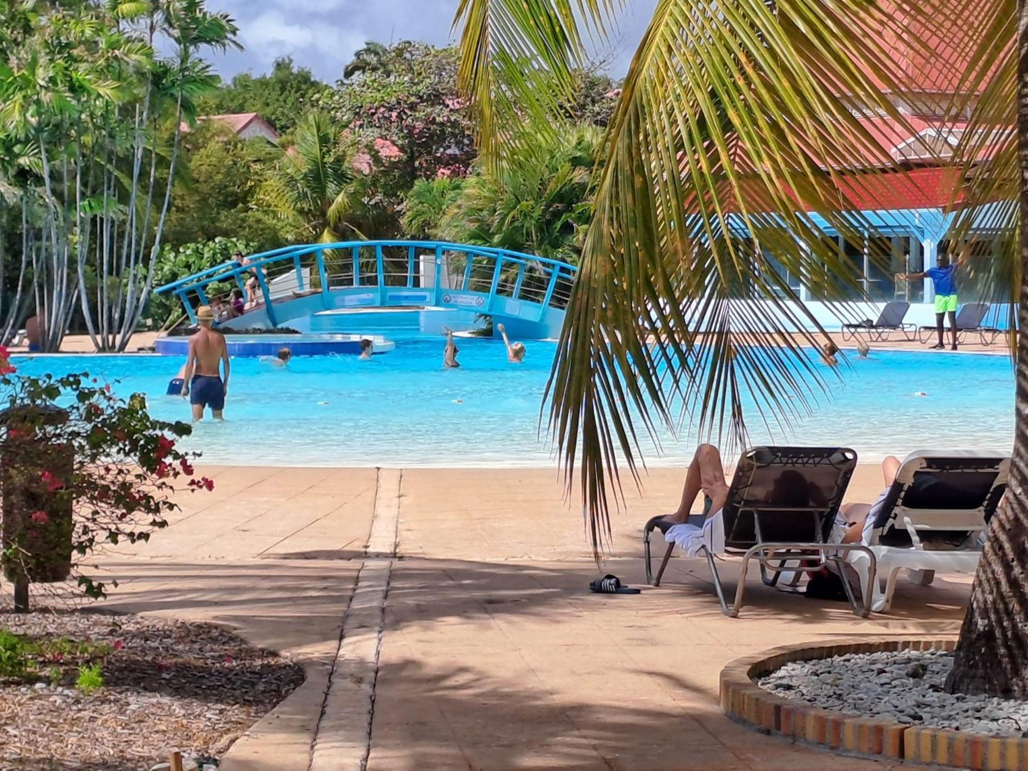 Grand Studio Vue Mer Exceptionnelle, Piscines, Plages. Sainte-Anne  Luaran gambar